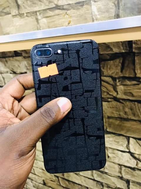 A picture of Quick deal Iphone 8 plus battery 100 fingerprints works 64gb