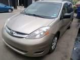 A picture of 2010 sienna