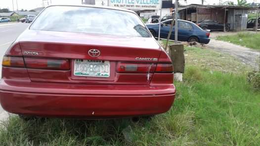 A picture of Very sharp Toyota Camry tiny light Good engine Sweet gear