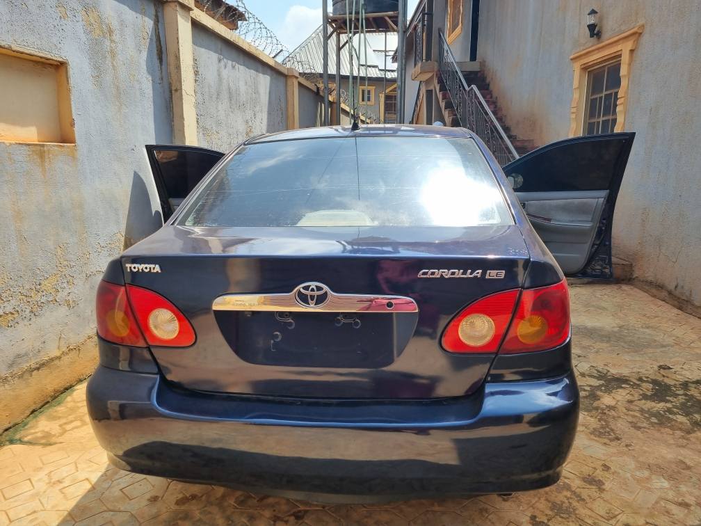 A picture of Extremely direct Neat 2004 Toyota corrola