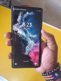 A picture of Galaxy s22 ultra