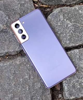 A picture of Samsung galaxy s21plus 5G
