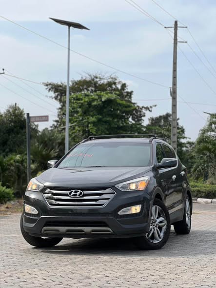 A picture of 2014 Hyundai Santa Fe good deal