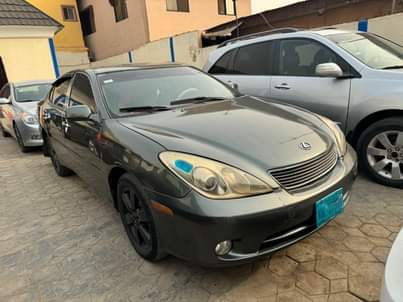 A picture of 2005 Lexus Es330
