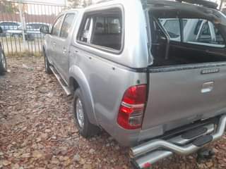 used toyota hilux