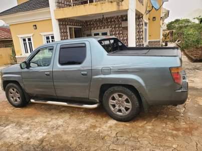 A picture of HONDA RIDGELINE