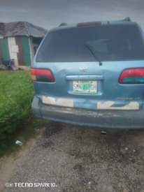 A picture of 2000 Toyota Siena Silicone