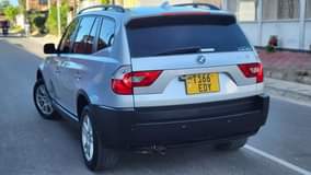 A picture of BMW X3. MIL 25
