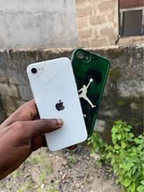 A picture of iPhone 8plain