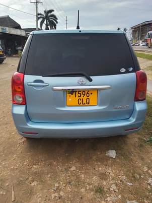 A picture of Toyota RAUM