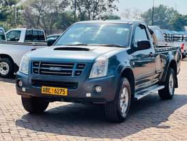 isuzu kb300