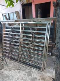 A picture of Tunapatikana Wazo Hill Container Kottena Unashuka Kituo cha Montanah Tunaangaliana