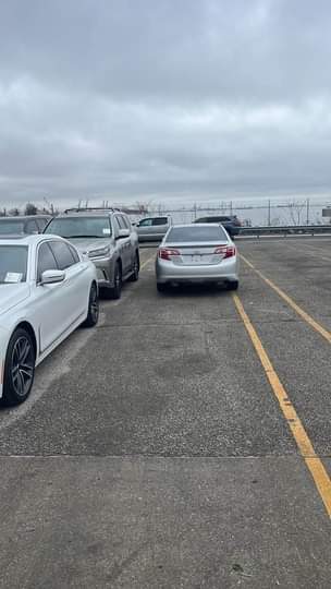 A picture of Toyota Camry SE