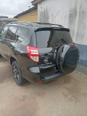 A picture of 2010 Toyota Rav4 Le