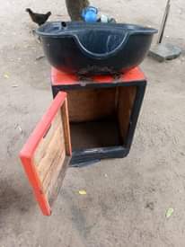 A picture of Dishi la kuoshea nywele