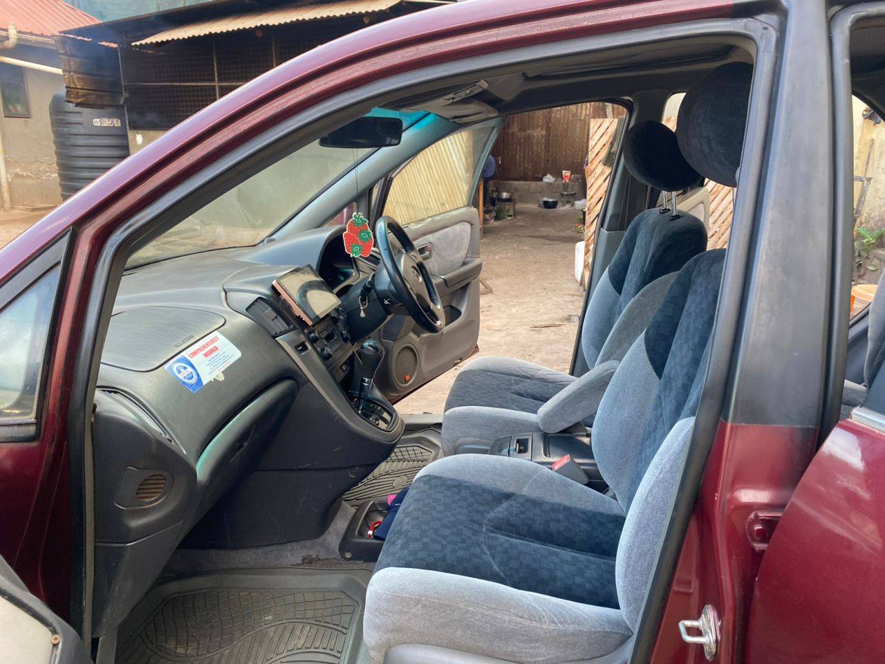 A picture of Toyota Harrier