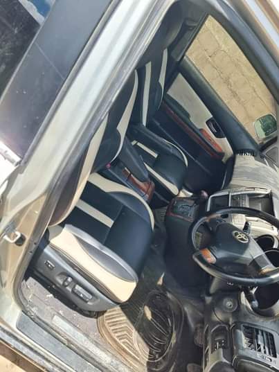A picture of TOYOTA HARRIER NEW 0713020919 0618901490 Bei 15M Full documents Full