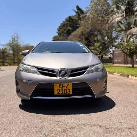 used toyota auris