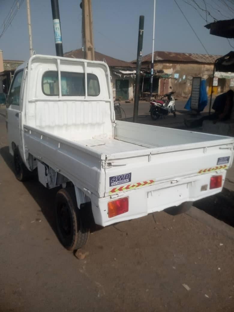 A picture of Hijet mini pickup