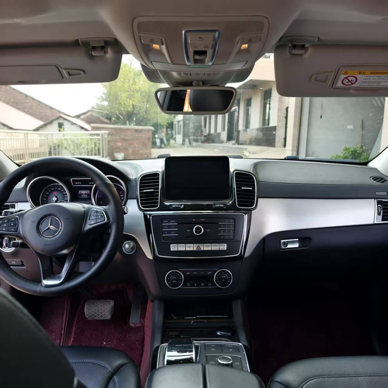 A picture of 2018 GLE43 AMG to Nigeria