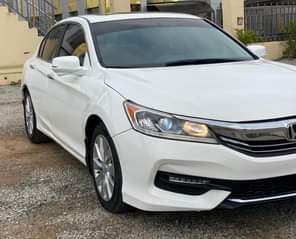 A picture of Extremely clean Honda Accord V4 keyless 2014 Upgrade To 2017