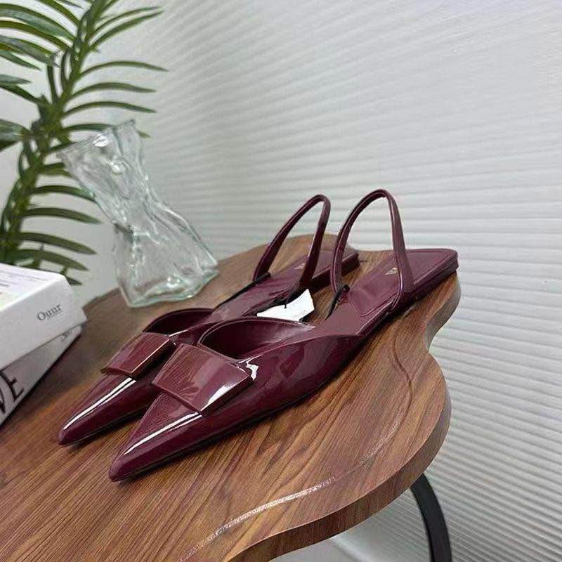 A picture of Shoes