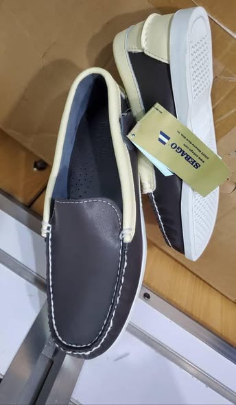 A picture of Casual simple shoes for men