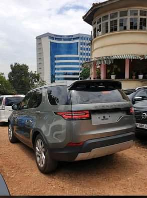 A picture of LANDROVER DISCOVER YEAR OF MAKE 2018 2 700cc DIESEL Contact