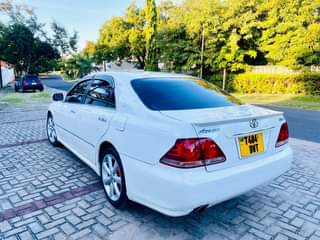 A picture of PRICE 13.8 MIL CALL 0625664446 TOYOTA CROWN ATHLETE YEAR 2006