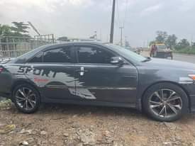 A picture of Toyota Camry 07015020732