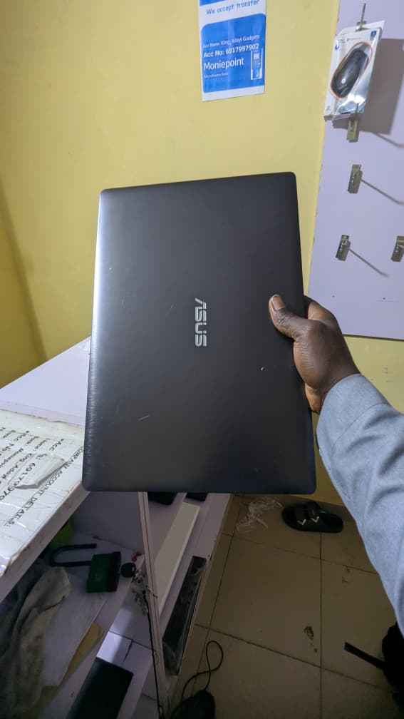 A picture of Asus Dedicated graphics Laptop