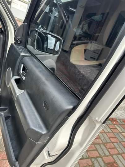A picture of LAND ROVER DISCOVERY 3 MILLION39 0716711174