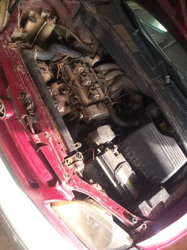 A picture of Toyota SIENNA Engine Gear Ac needs Attention Clean leather interior