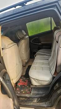 A picture of 2004 05 Toyota RAV4 Everything working perfectly well Owner just