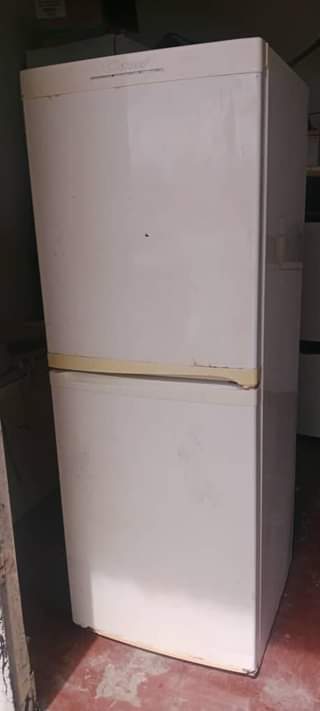 A picture of NAUZ FRIZA NA FRIJI USED LOCATION KIGOGO MBURAHAT 0789477231