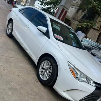 A picture of Toyota Camry 2015