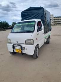A picture of Call 0759 745 444 Suzuki Carry kichwa kikubwa Year 2005