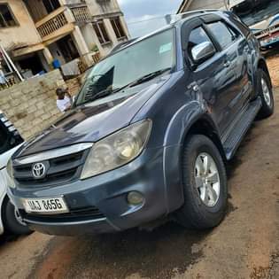 A picture of FORTUNER 2007 30M