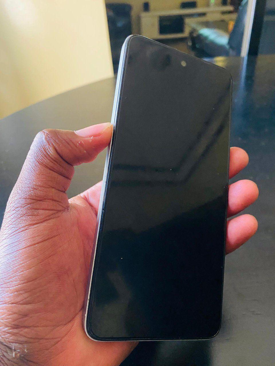 A picture of Phone techno