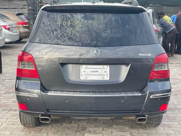 A picture of 2010 MERCEDES BENZ GLK350