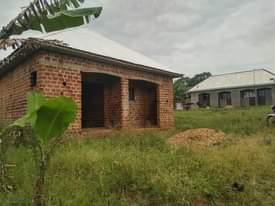 A picture of 2 durbal rooms rentals for sale in kasangati road buwambo