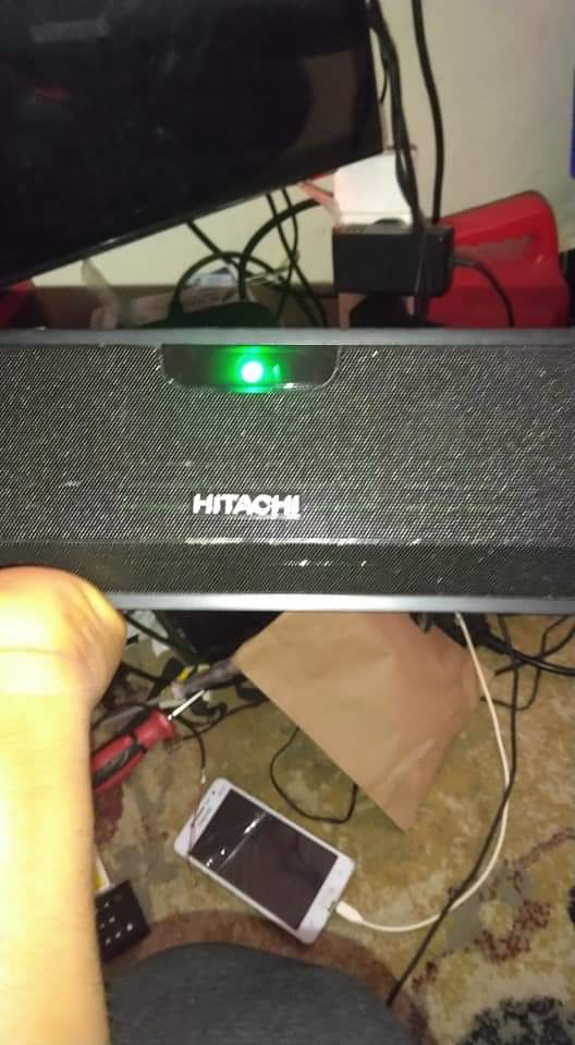 A picture of 0fa boss kalewa nauza Hitachi sound bar 180k. Ni mtumba