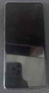 A picture of Sumsung galaxy S10