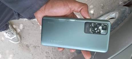 A picture of REDMI XIOMI 10 