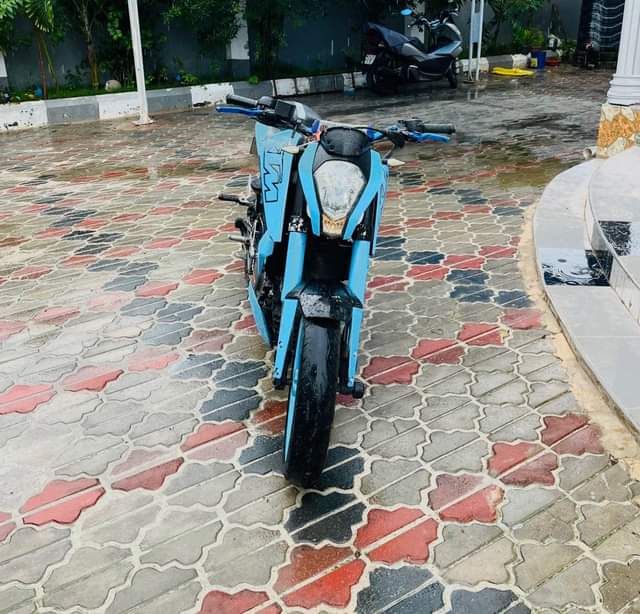 A picture of KTM DUKE