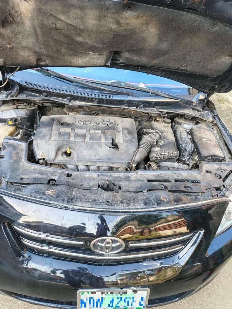 A picture of 2010 Toyota corolla