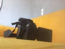 A picture of 0679252CANON 700D Lens 85mmm Ina betri mbili Software disc Charger