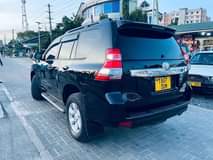 A picture of LAND CRUSER PRADO TX YEAR 2014 15 ENGINE 2TR VVTI