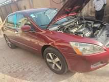 A picture of Honda Accord year 07 Tok standard engine and transmission and