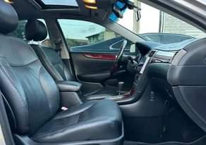 A picture of 2 MONTHS PRE OWNED LEXUS ES330 Accident Free Reverse Camera